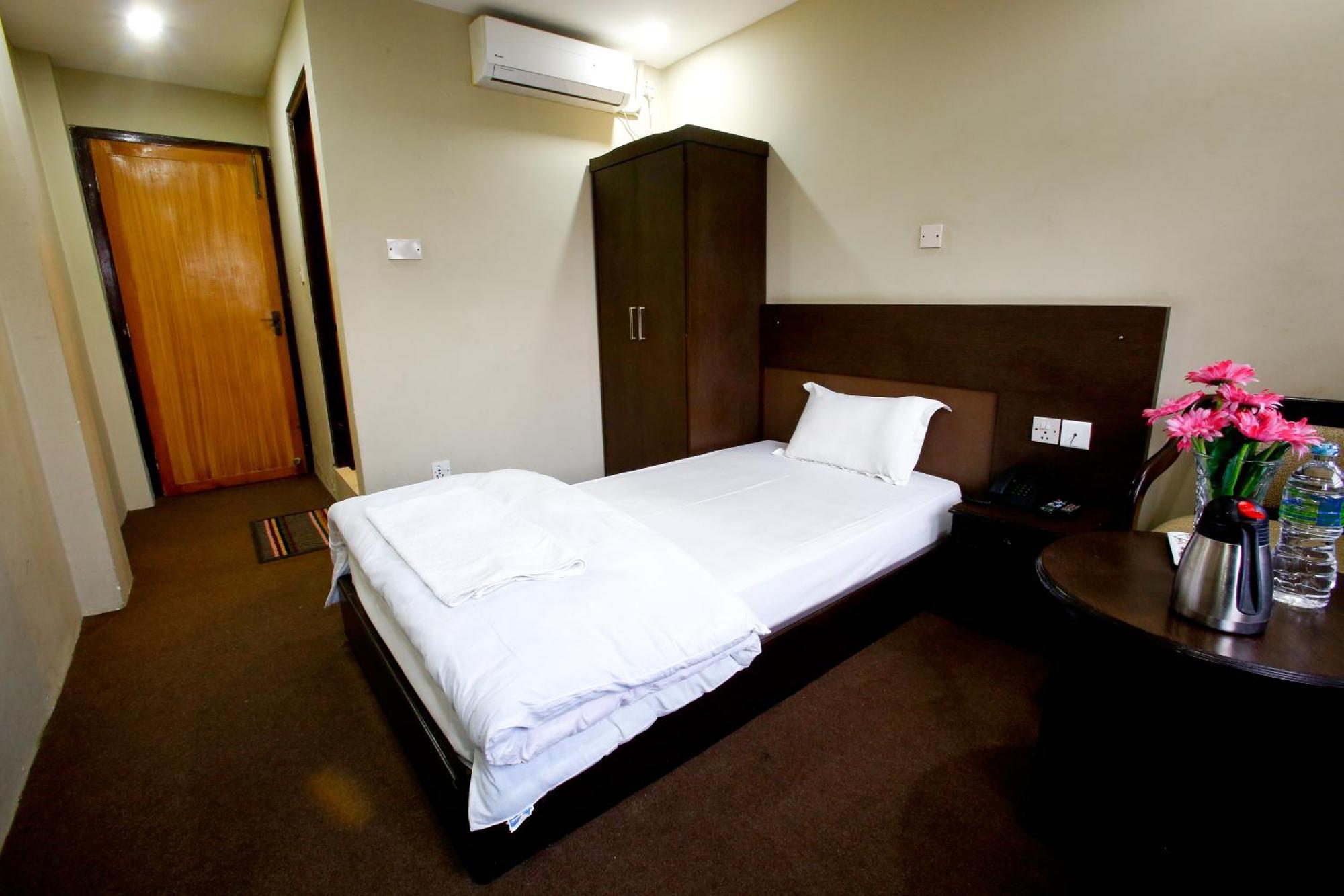 Standard Single Room with Fan